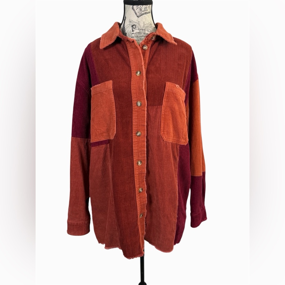 Oli & Hali Raw Edge Oversized Button Down Pocketed Corduroy Shacket Size M